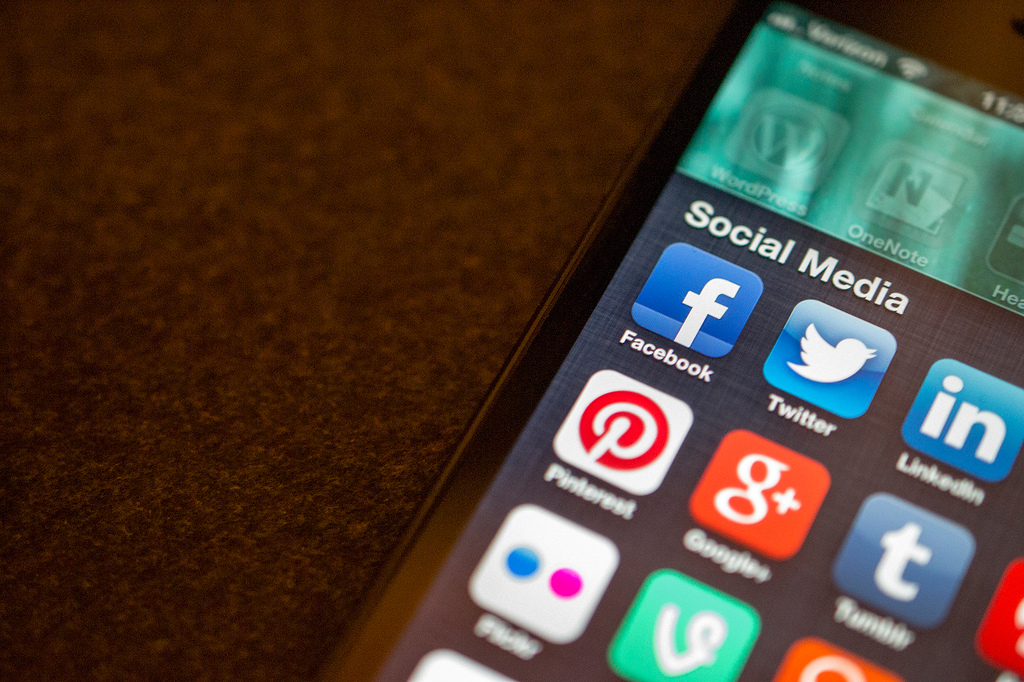 5 Unused & Extremely Effective Social Media Apps To Promote A New Blog